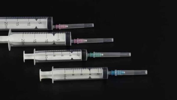 Factory Price Consumable Sterile Disposable Syringe with Needle