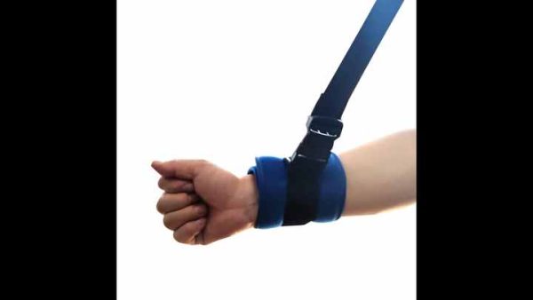 Medical consumable sponge and webbing limb constraints