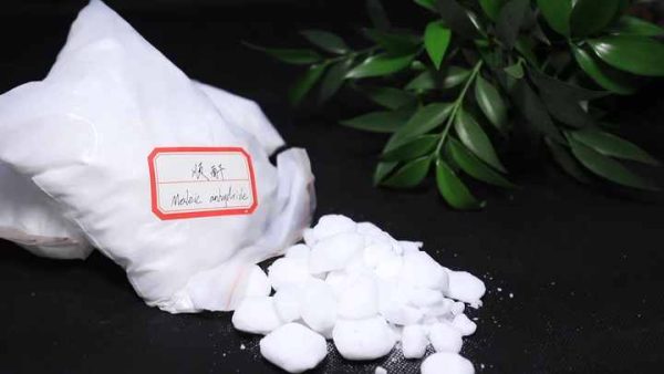 chemical auxiliary agent 99.5pure Maleic anhydride for wholesale buyers