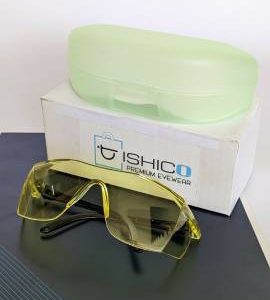 ISHICO IGuard Premium Quality Eye Protection Yellow Goggle with Green Hard Case Dust and Wind Proof Night Drive Goggles Wood-working, Laboratory, Power Tool, Blowtorch, Welding  Safety Goggle  (Free-size)