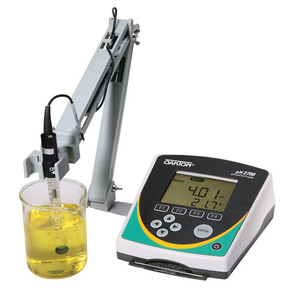 Oakton pH 2700 Benchtop pH meter with pH electrode, ATC probe, electrode stand, and software