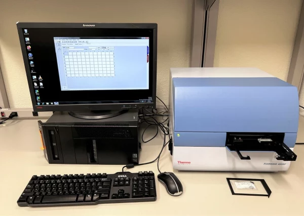 Thermo Fluoroskan Ascent Microplate Reader Fluorom