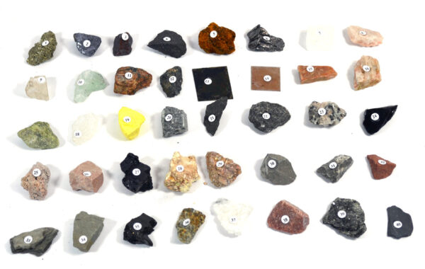 Eisco Basic Rocks and Minerals Kit - Contains 40 specimens measuring approx. 1" (3cm)