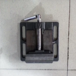 FLAT MACHINE DRILL VISE 4?