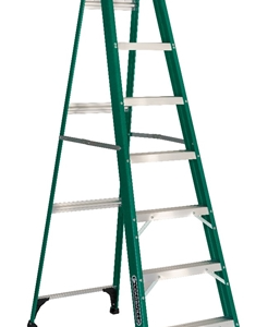 Louisville FS4000 Fiberglass Step Ladder / A-Type Ladder (225 lbs) [Green]