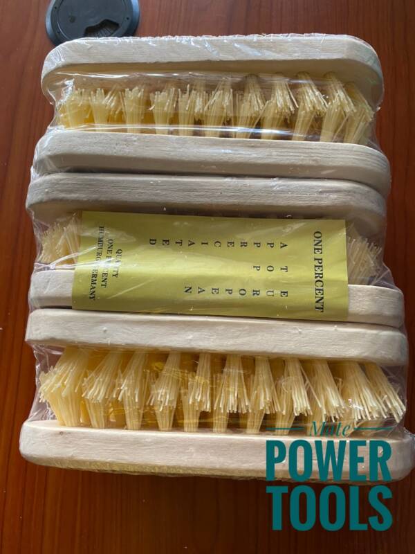 WOODEN SCRUBBING BRUSH ( 6 per pack )