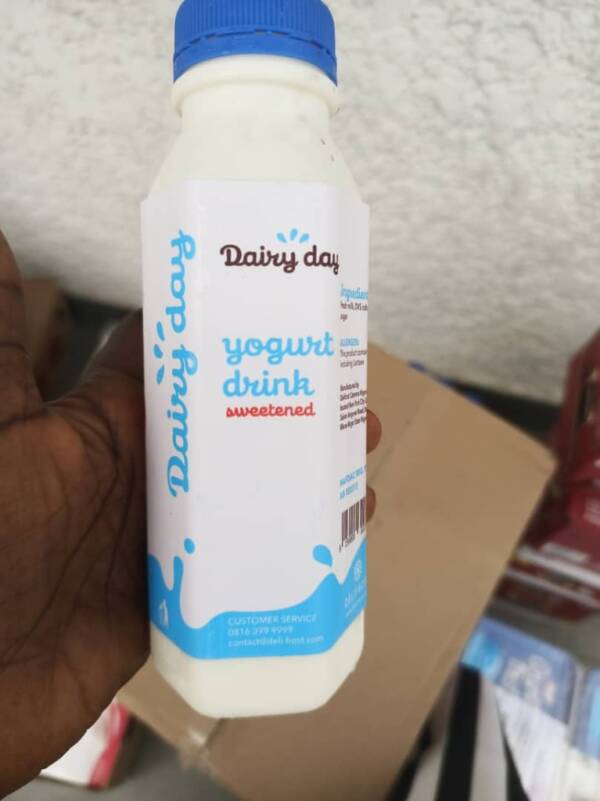 DAIRY DAY PLAIN SWEETENED YOGHURT 250ML