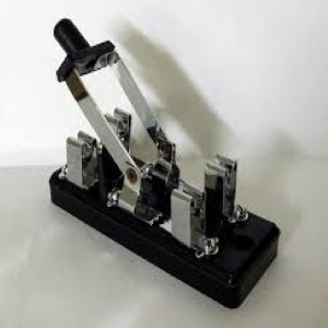 KNIFE SWITCH  DOUBLE