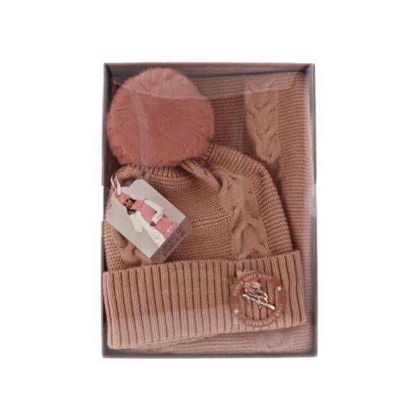 Cable Knit Hat With Brooch & Scarf Set