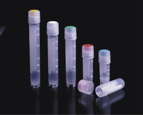 Cryogenic vials, external thread, lip seal