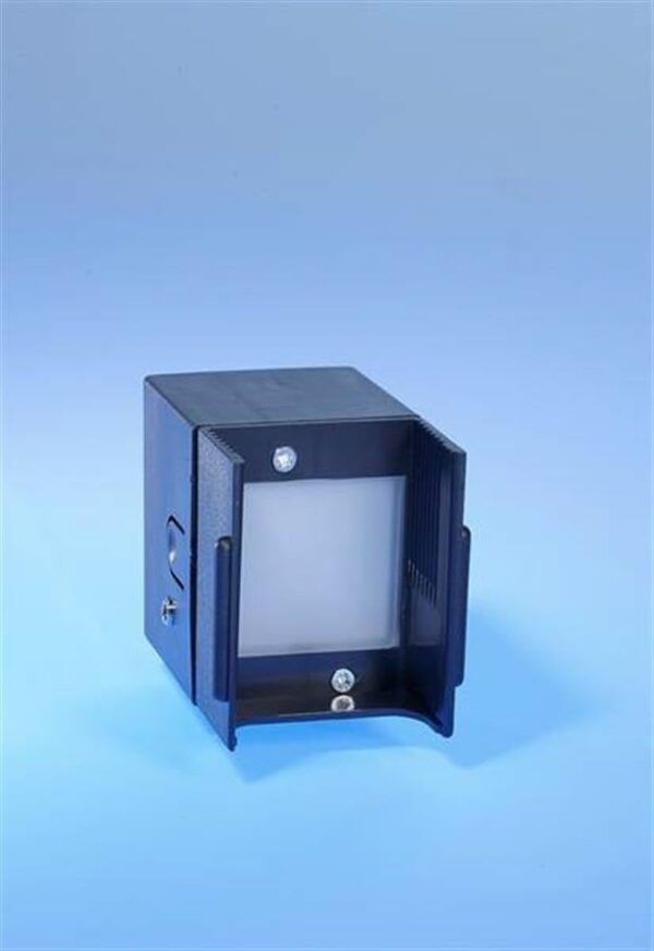Lighting Units for 2000+ Comparator