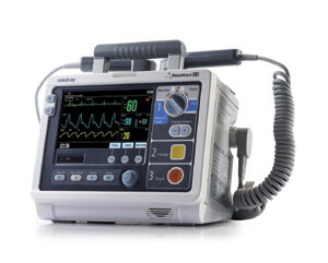 DEFIBRILLATOR Manual (Beneheart D3) + Accessories, French