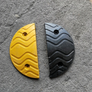 Black road speed bumps 70mm