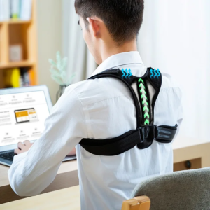 Expandable clavicle brace