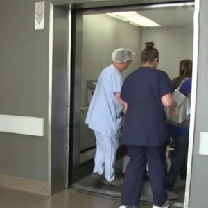 Patient and stretcher hospital bed elevator by home lift elevator