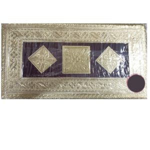 FANCY DRY FRUITS GIFT BOX (3 SECTION)
