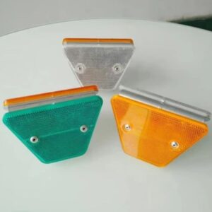 Delineator guardrail