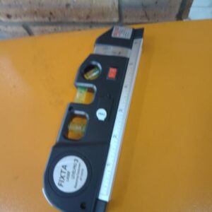 Laser level and accessories