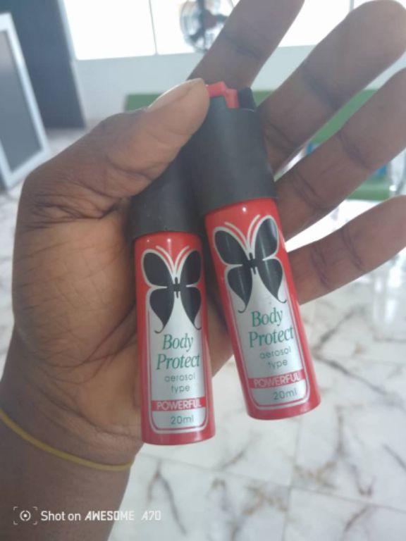 Self defence spray