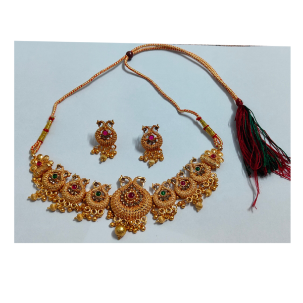 ELEGANT PEACOCK DESIGN GOLDEN NECKLACE