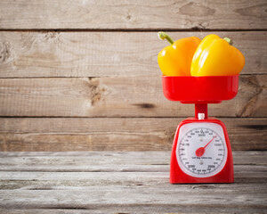 ARGOS KITCHEN ANALOUGE SCALE (SMALL)