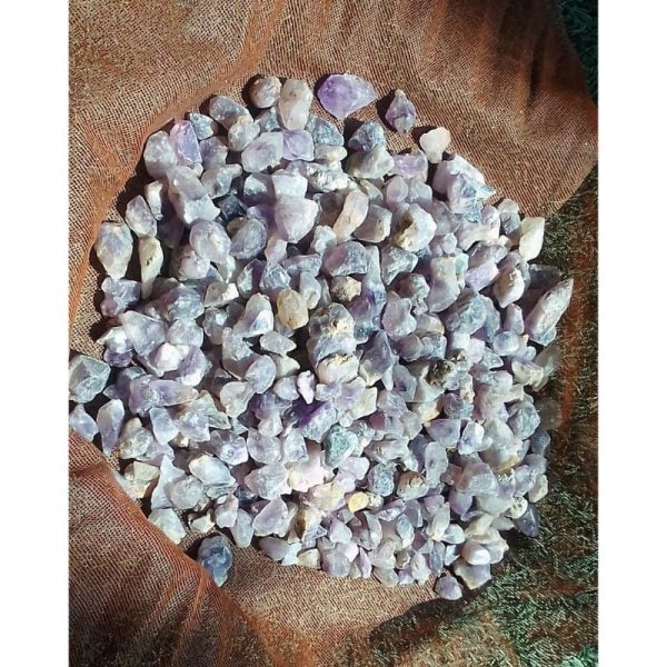 Natural Decorative Lilac Stones