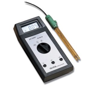Hanna? Portable pH Meter