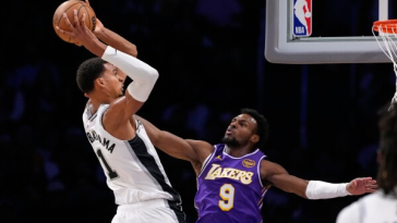 Spurs vs. Los Angeles Lakers