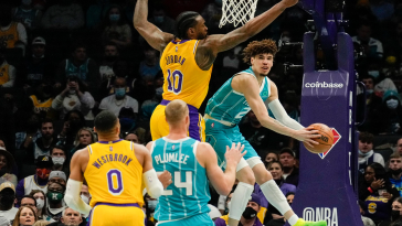 Lakers vs Hornets