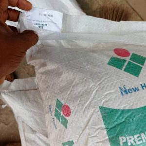 New Hope Layer Mash (Professional Layer Mash ? 324 | Commercial Layer Mash ? 324H | Commercial Layer Pellets ? 324T | 25kg)