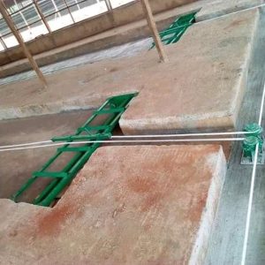 Manure Scraper (Electric Powered | 2/3 Blades Models)